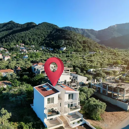 Chrisi Апартаменты